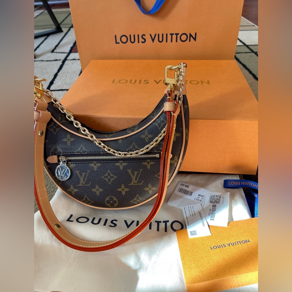 Brand new Louis Vuiton loop handbag